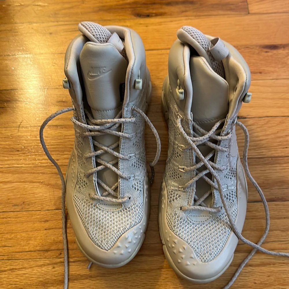 brand new no shoes box